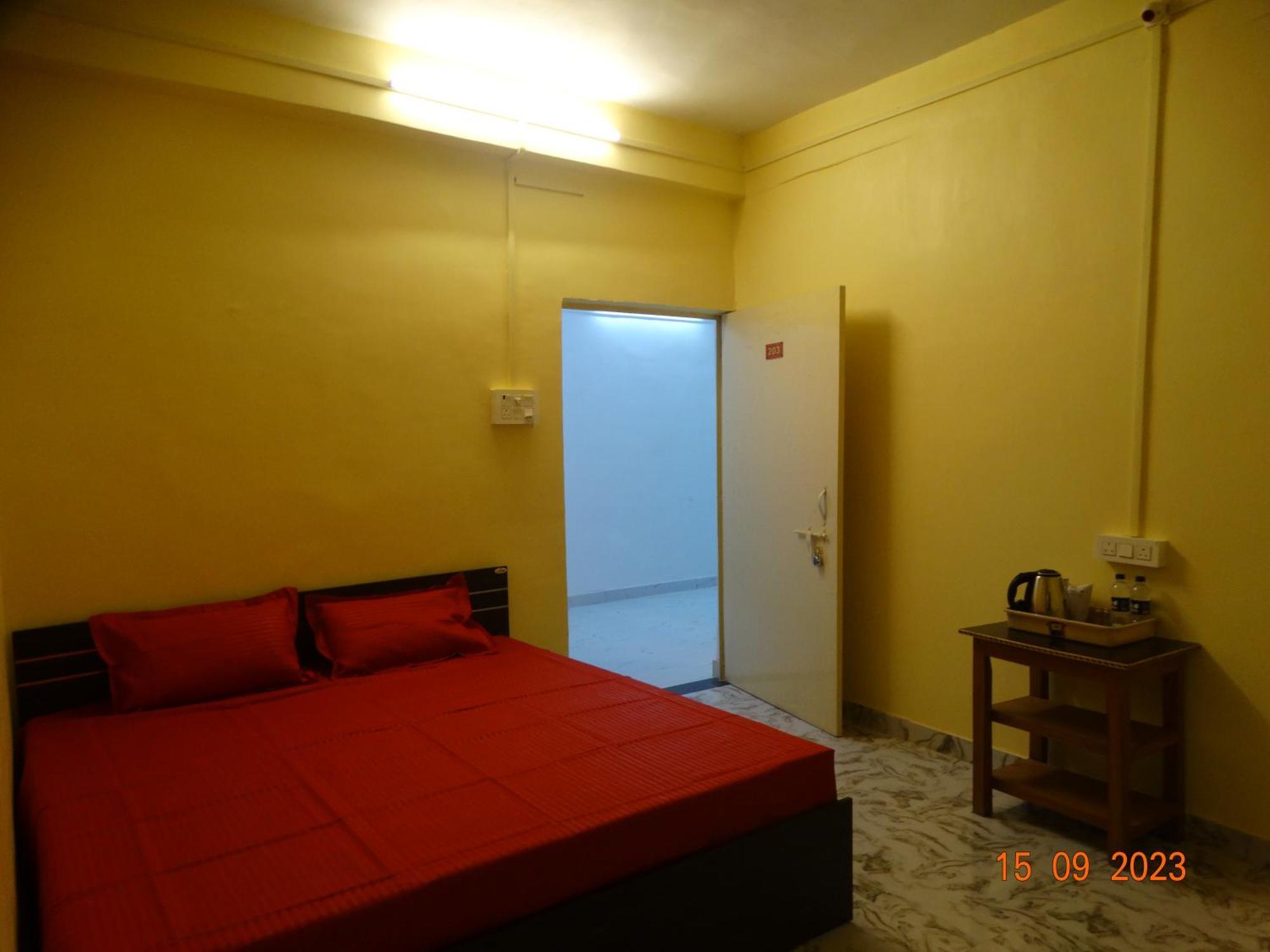 Shree Ram Sia Hotel An Unit Of Shree Ram Sia Trading And Residency Gaya Dış mekan fotoğraf