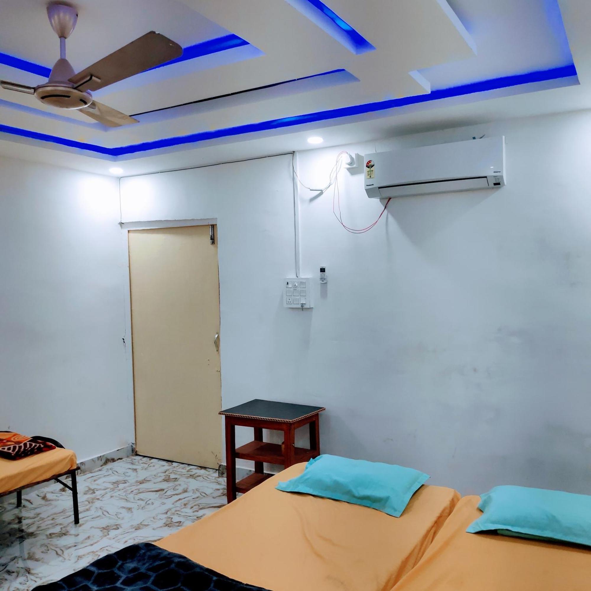 Shree Ram Sia Hotel An Unit Of Shree Ram Sia Trading And Residency Gaya Dış mekan fotoğraf